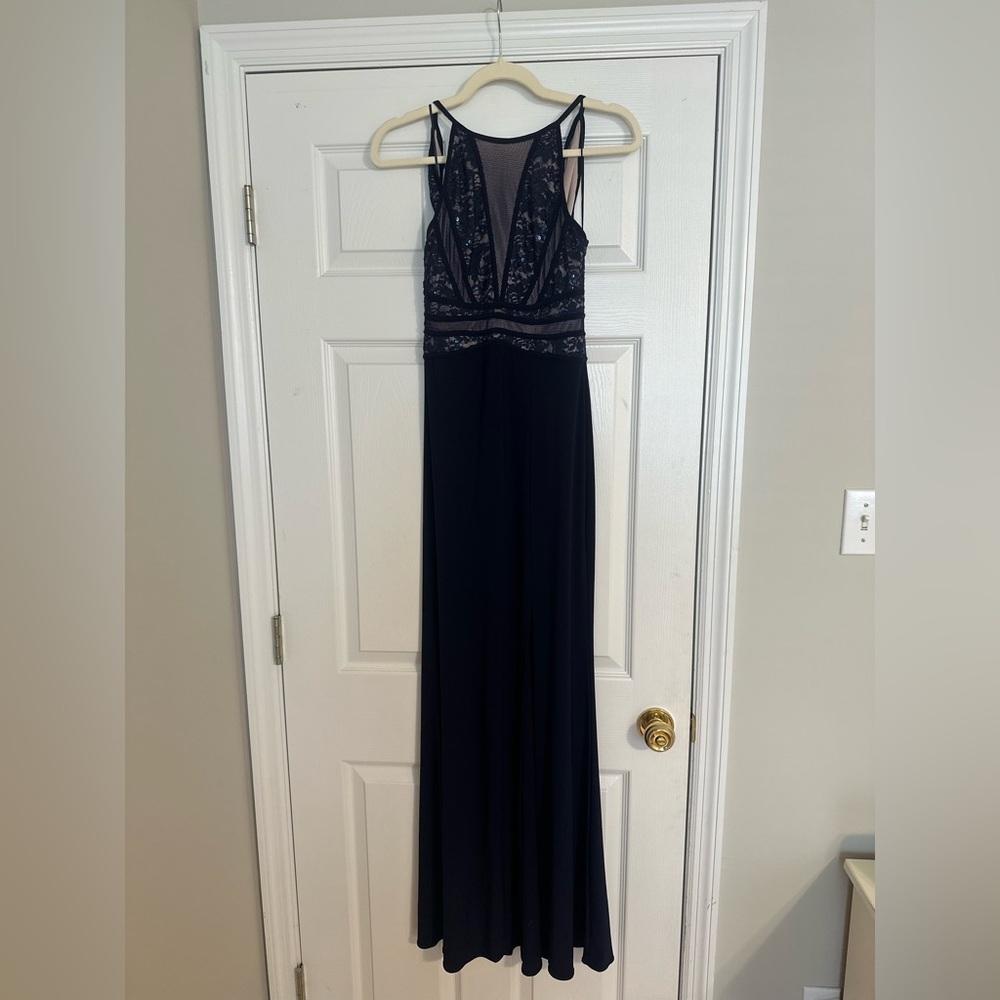 Elegant Navy Blue Evening Gown
